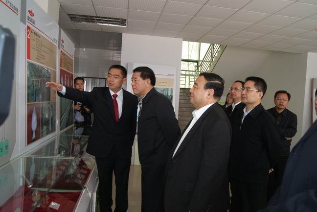 minister of jiangxi provincial party committee organization department -- mo jiancheng came to visit gqd group